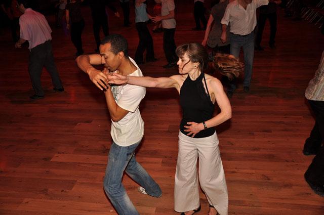 min 2011 04 03 station danse 210